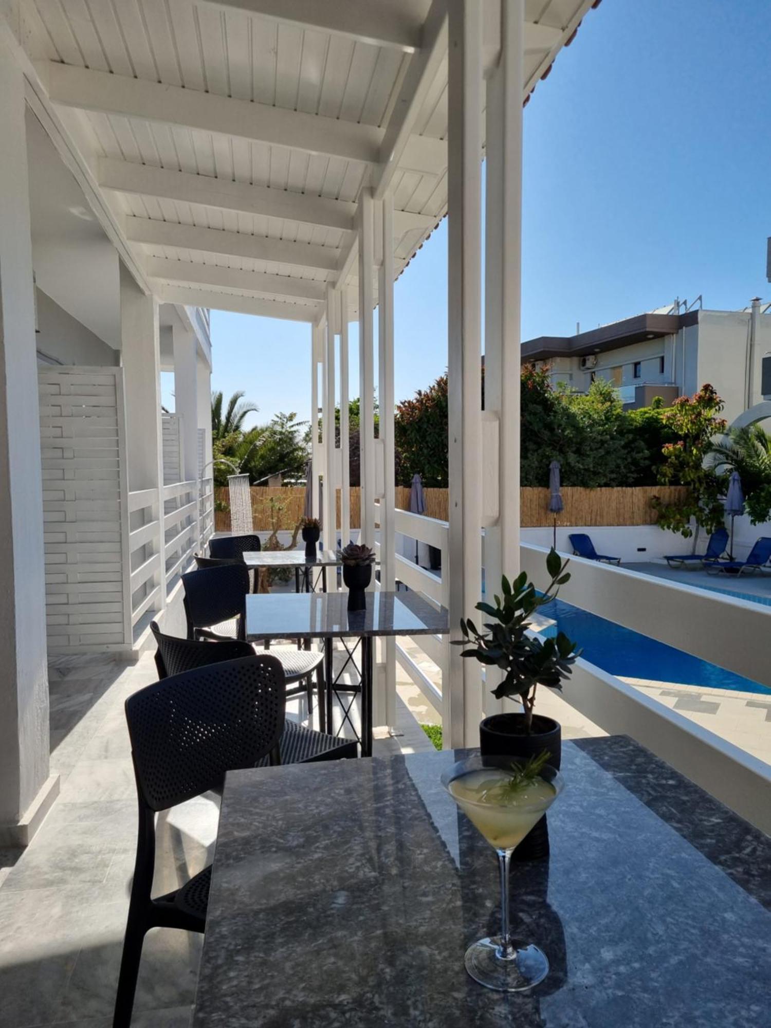 Eloque Simple Living Space Като-Даратсо Экстерьер фото