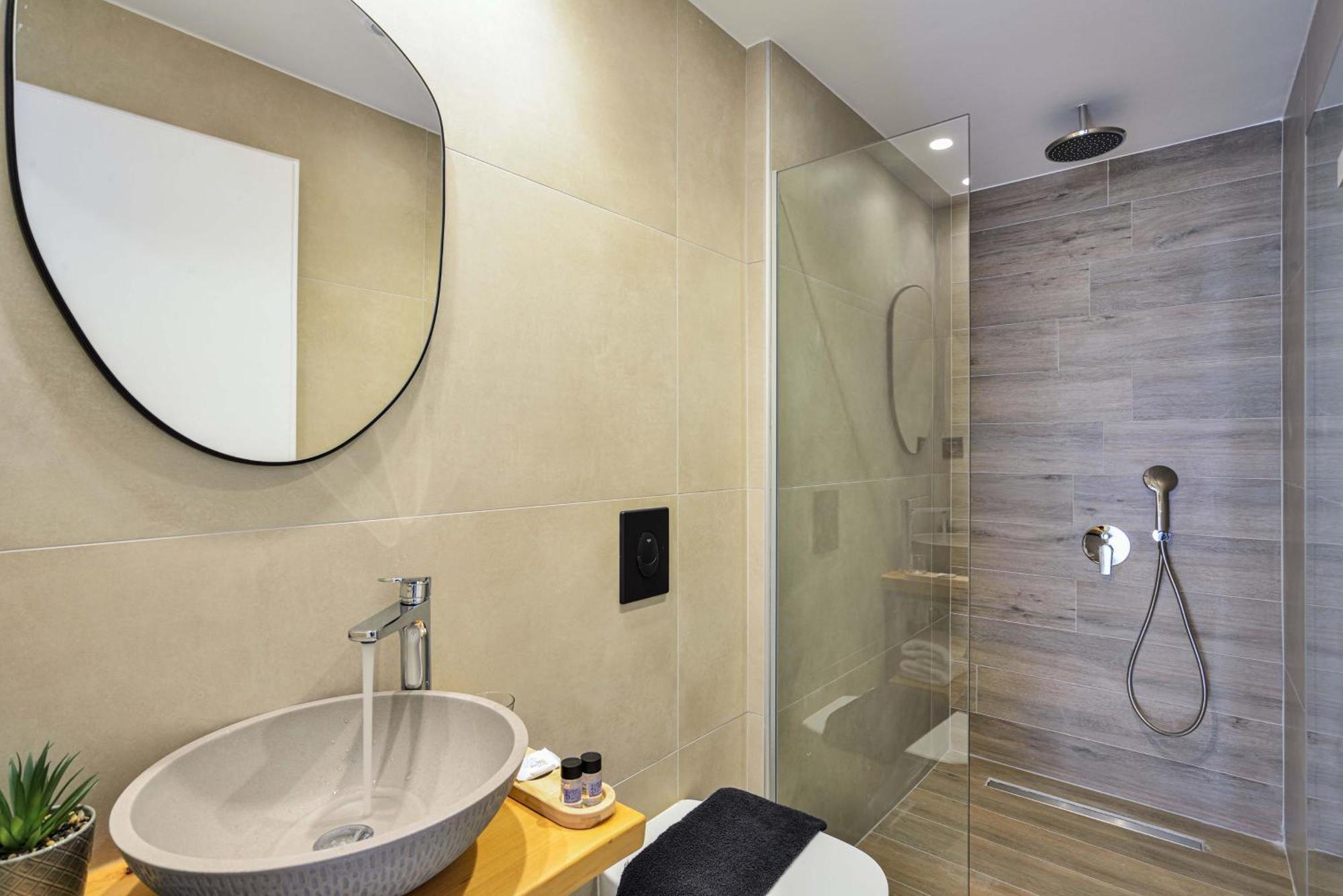 Eloque Simple Living Space Като-Даратсо Экстерьер фото